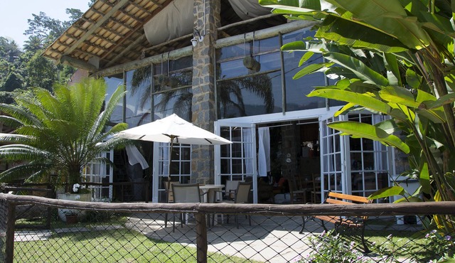 Island house, by the sea/boat and services