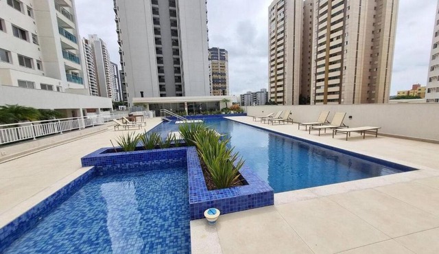 JH - 509 - Gleba com ar-condicionado na sala e quarto, sacada e piscina