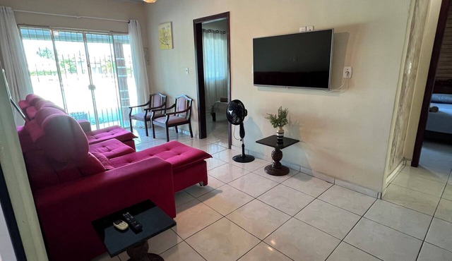Large house in Pinheira | 3 bedrooms + barbecue + pet-friendly + nearby Guarda do Embaú