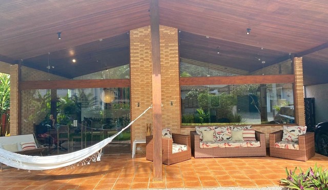 Lazaro Beach House/Domingas Dias Spacious and Charming - Great for Home Office