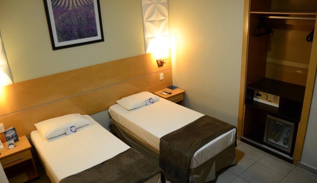 Limeira Base with Breakfast Near Shopping, Dining & City Experiences in Limeira