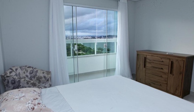 LINDO APARTAMENTO EM PENHA SC