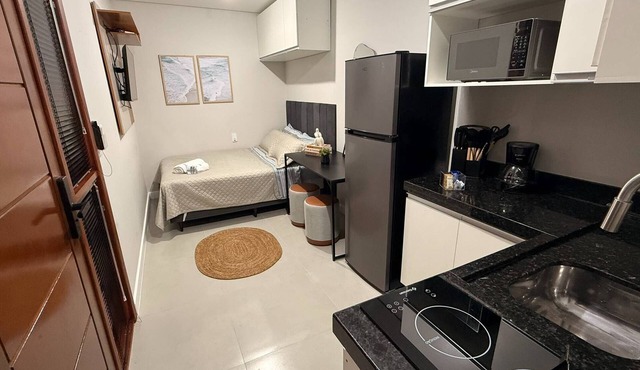 Loft127-01 Compact, equipped, great location