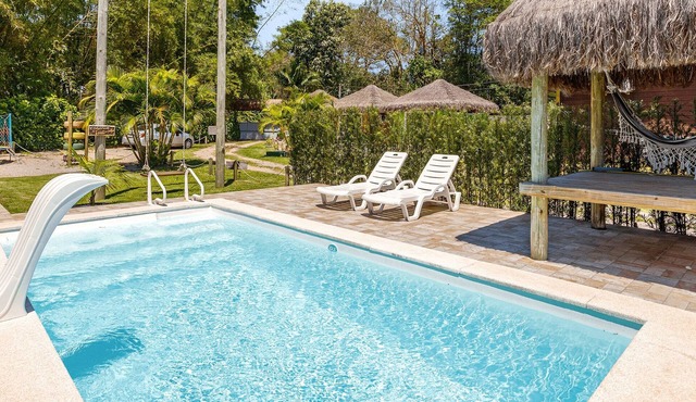 LUGA Tucano Cabin - Pool & Gourmet Area