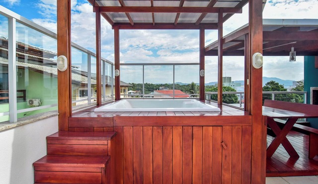 Luxo Cobertura c/Jacuzzi, 100m da Praia ING4403