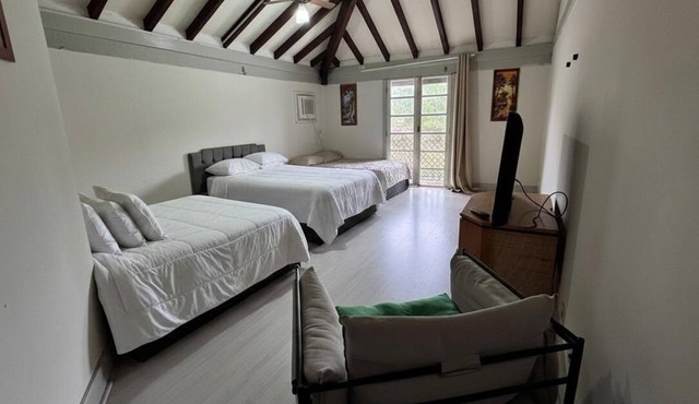 Luxury Mansion in Barra/Sleeps 50 + Events, Gated Community + 24-hour Security