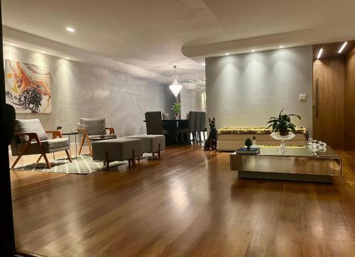 Maravilhoso Apartamento 100m da praia