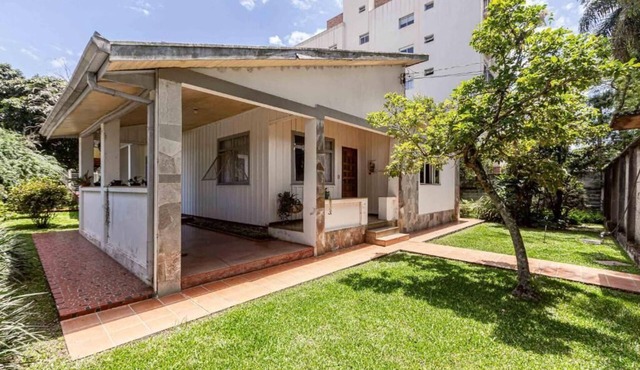 Memora Guesthouse Curitiba - House near Bacacheri Park