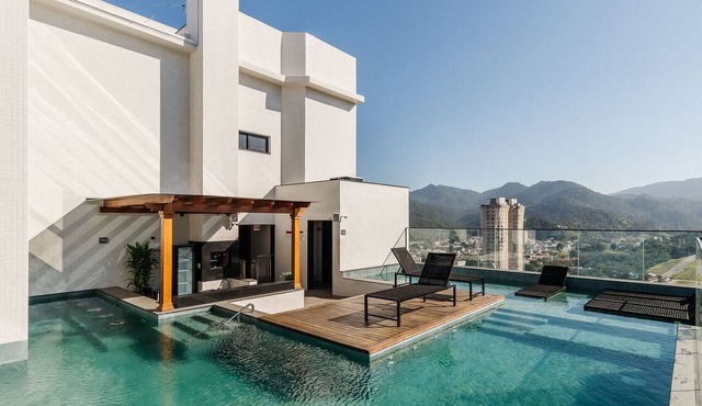 MHFA Studios em Prédio Luxuoso Vista Mar