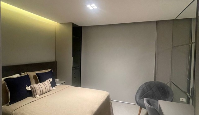 MILAN APARTMENT