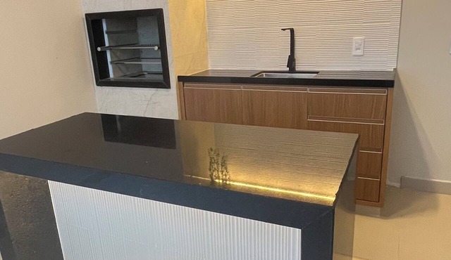 Modern and cozy house 8 minutes from the beach.