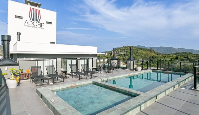 Modern Apartment | Rooftop with Pool #CHA16