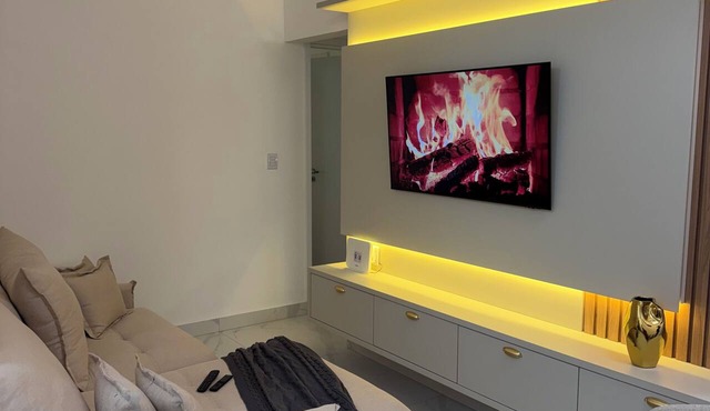 Modern, comfortable, air-conditioned apartment with a gourmet area and gym. in Governador Valadares