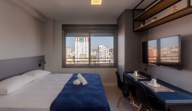 Modern Studio with Views of Farroupilha Park