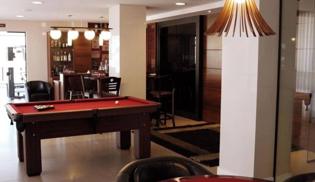 Modern Triple Room, Ideal for Guests Who Enjoy Both Comfort and Urban Energy
