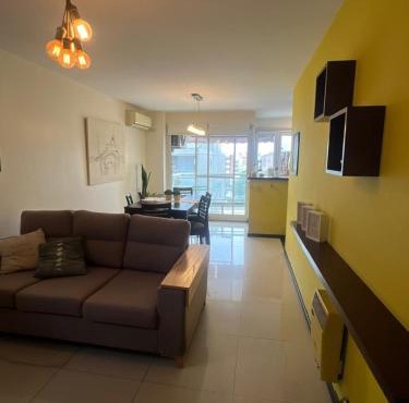 MORENO. DEPTO 2 DORMITORIOS DE CATEGORIA EN PLENO CENTRO. 2 BAÑOS. AMENITIES. COCHERA OPCIONAL in Rosario