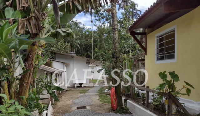 Nice country house with heated pool in Bertioga