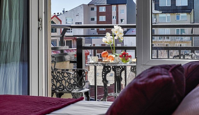 Oriental apartment walking distance to main street in Bariloche in San Carlos de Bariloche