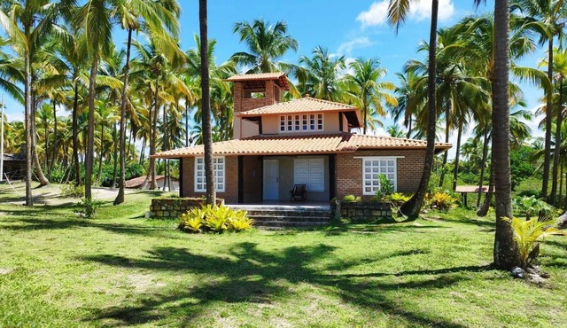 Para Quem Quer Estar na Beira do Mar, Casa Capela Praia de Algodões in Maraú