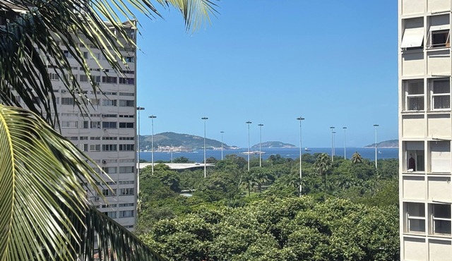 Penthouse with private pool, near Glória.