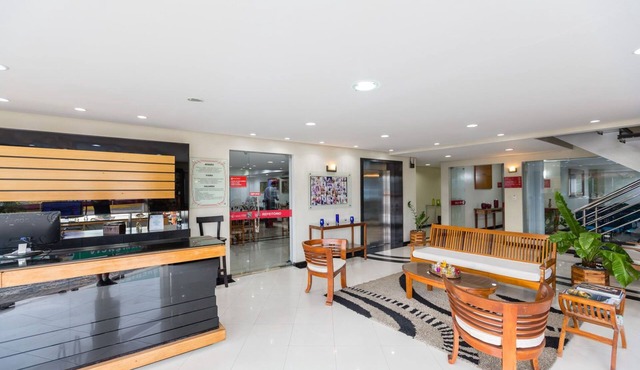 Polished Trio Room Downtown | Easy Town Commute, Free Parking & Breakfast in Eunápolis