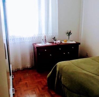 Próximo ao Consulado - Quarto Inteiro