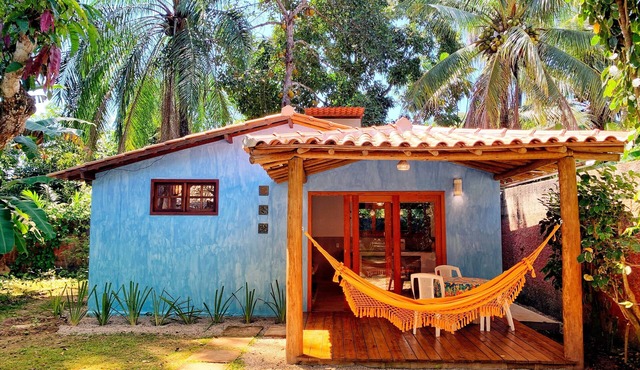 Private chalet integrated with nature. in Santa Cruz Cabrália