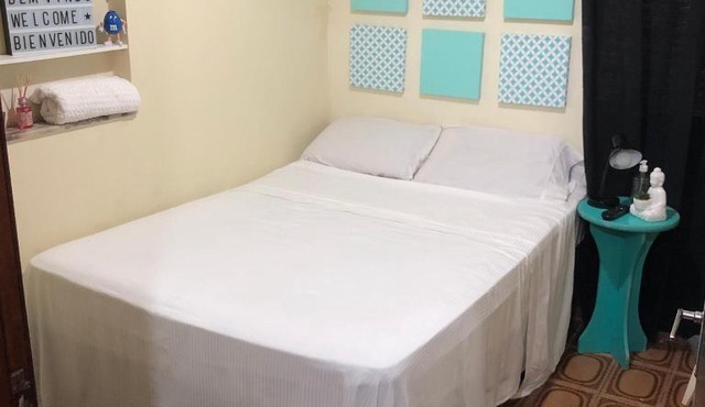 Quarto c/banheiro priv. A 300 mts do Metrô Tucuruvi