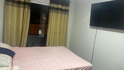 Quarto Para Mulheres, Casa Familiar