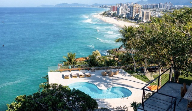 Rio005 - Luxury mansion with ocean view in Joá