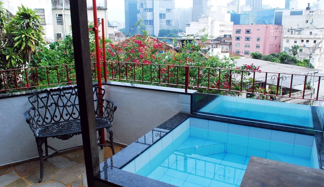 Rock in Rio - medium/long term. Companies too. Selaron Staircase. 600v wifi. in Rio de Janeiro