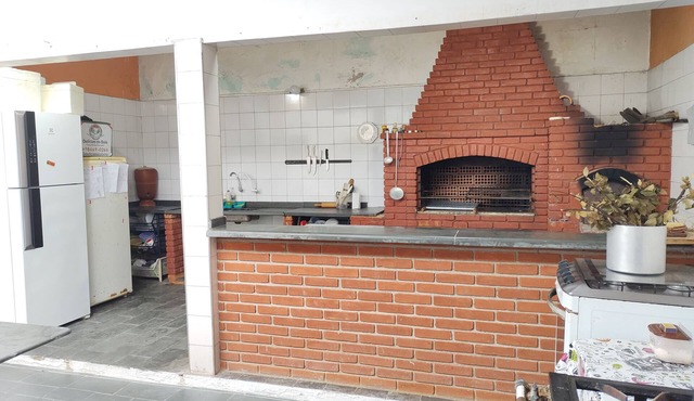 Single-story house in Peruíbe, 400 meters from the beach.