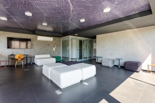 Stay Home Moema - Próximo Congonhas - Terraço, Academia, Coworking, Espaço Beauty, Mercadinho e Portaria 24h - Apartamentos Decorados