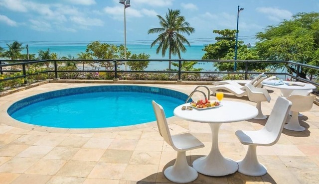 Steps from Mucuripe Beach – Near Handicraft Fair, Iracema & Praia do Futuro in Ceará