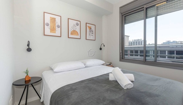 Studio Moderno com Vista para o Parque da Redenção