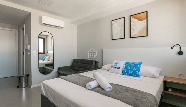 Studio moderno em andar alto no Rio Branco