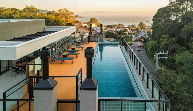 Studio Saint Garden - Sunset - Swimming pool with ocean view - Gastronomy