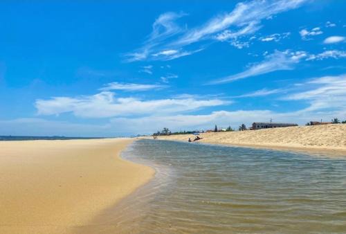 Suíte 1 frente ao Mar em Barra de Maricá ambiente familiar