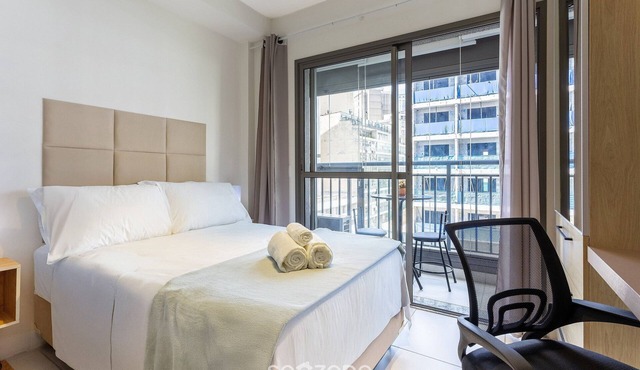 THK - Building With Pool in the Republica Neighborhood in SP