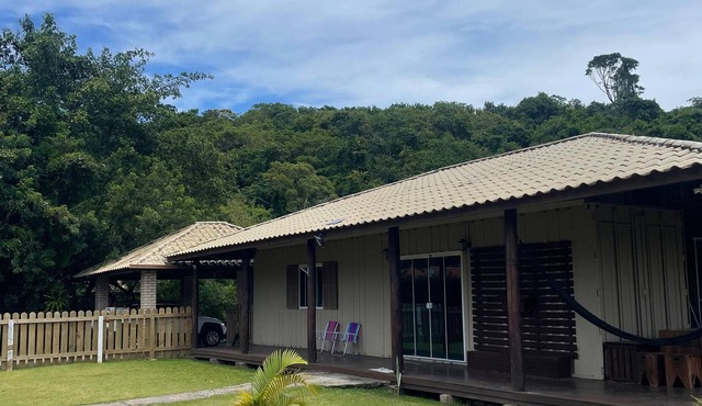 Tranquil 3-bedroom house with AC in beautiful Florianópolis