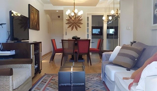 Triple apartment 300 meters from Touristic Center