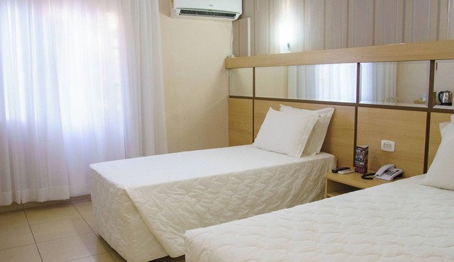 Twin Room | Free Breakfast | Gym Access | Near Waterfall