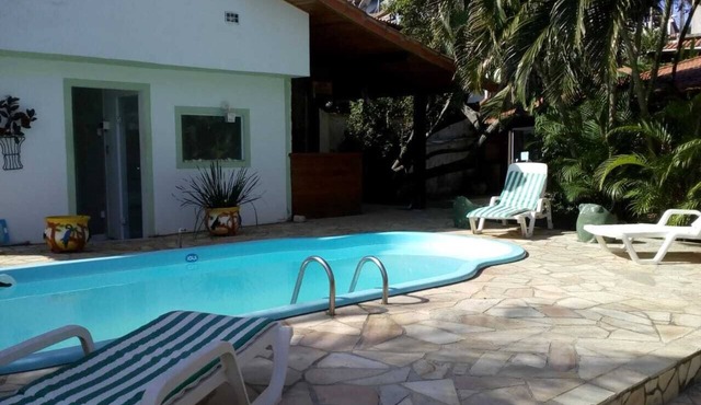 Typical house in Búzios on the beachfront in Geribá, at Praça da Aldeia. in Manguinhos