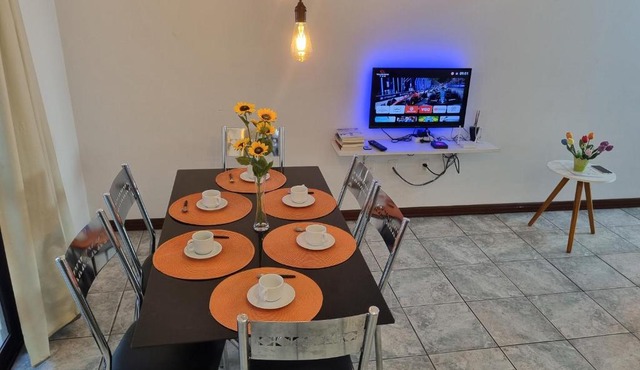 UMA QUADRA E MEIA DO MAR Ar Wifi Smart TV