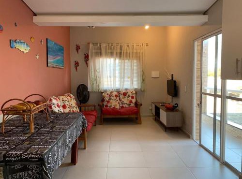 Venha aproveitar o litoral de Peruíbe em apartamento aconchegante (apartamento primeiro andar) in Peruíbe