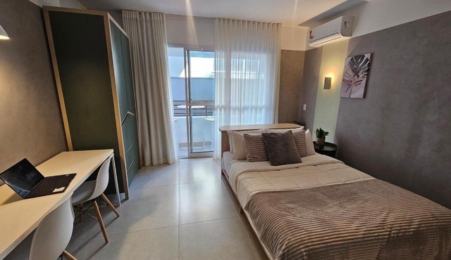Vila Parque 109 · Studio Moderno com Ar - Wi-Fi - Perto da USP e FL