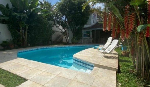 Villa Aconchegante com Piscina