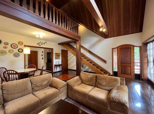 Villa di Caserta by Capivari Lodge Home in Campos do Jordão