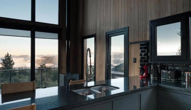 Wasi | Mountain Cabin with a View of Lake Lácar in San Martín de los andes