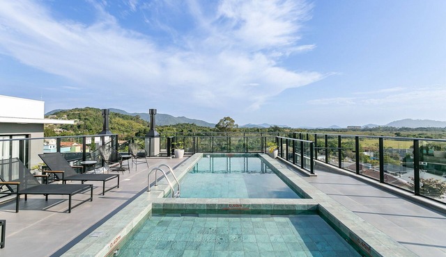 WI-FI 1000MB | Swimming Pool | 50” Smart TV #CHA08